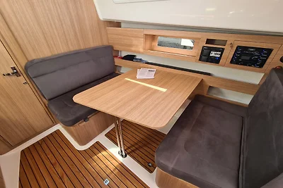 Natural Yachts | Luxus Yachtcharter