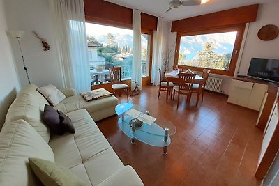 DOSSO FERRI only 150 metres from the lake
