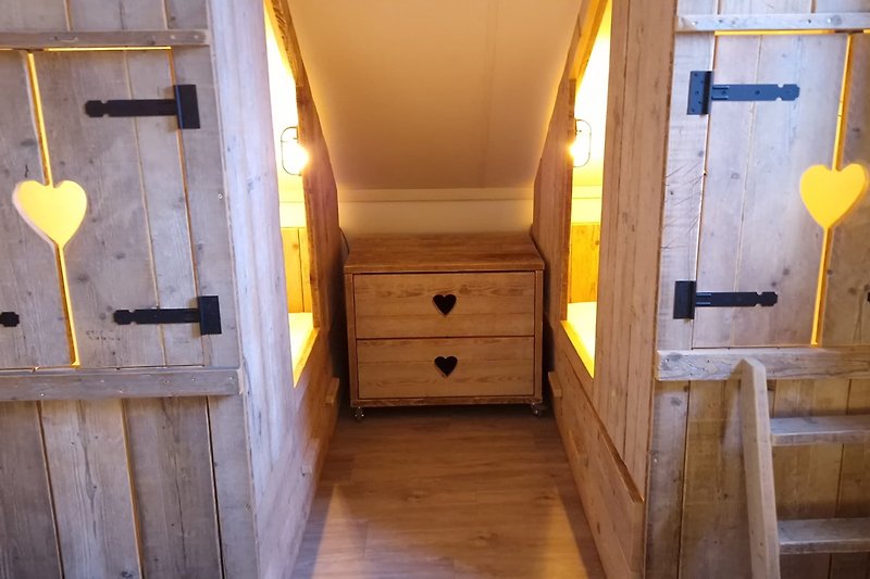 Box bed for the kids, cozy and exciting