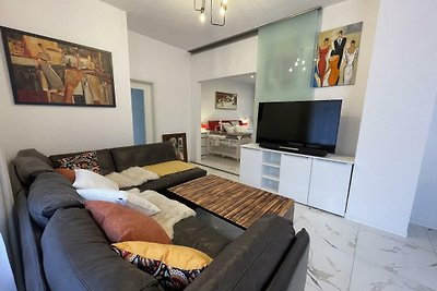 Exklusive Ferienwohnung Blumenhaus