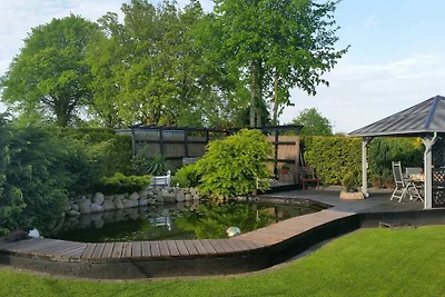 Haus am Teich