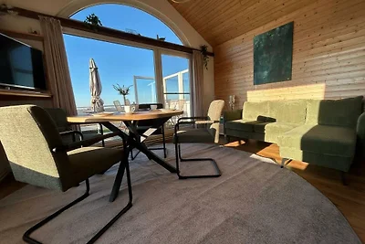 Das kleine rote Hochhaus