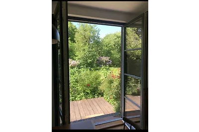 Ferienhaus mit Naturgarten