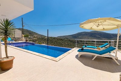 Villa mit traumhaufer Landschaft in Kalkan