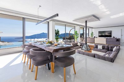 Luxusvilla in Antalya-Kalkan für 8P