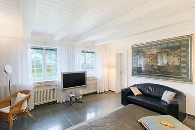 Luxuriöses Reetgedecktes Ferienhaus ⇒ mit Poo...