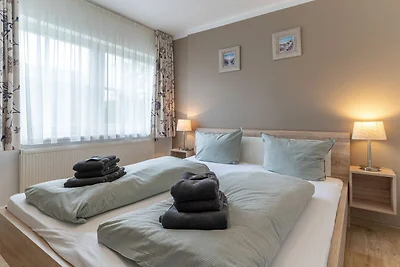 Huus Avelia Dachgeschoss-Ferienwohnung mit Ba...