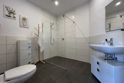 Villa mit Pool, Sauna, Weitblick