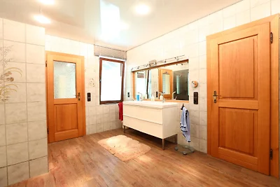 Ferienhaus mit Schwimmbad & Sauna