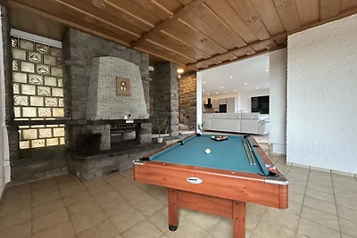 Villa mit Pool, Sauna, Weitblick