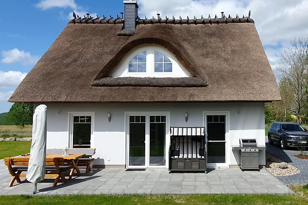 Casa con tejado de paja, Haus Hannes