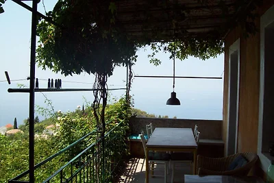 Steinhaus Ante mit Meerblick
