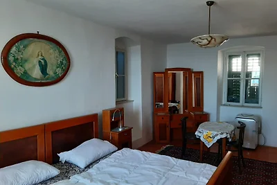 Steinhaus Ante mit Meerblick