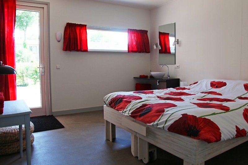 Das Ferienhaus ievers yn Fryslân hat vier Schlafzimmer.