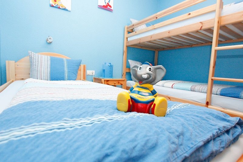 WG 1 3-Bett-Zimmer