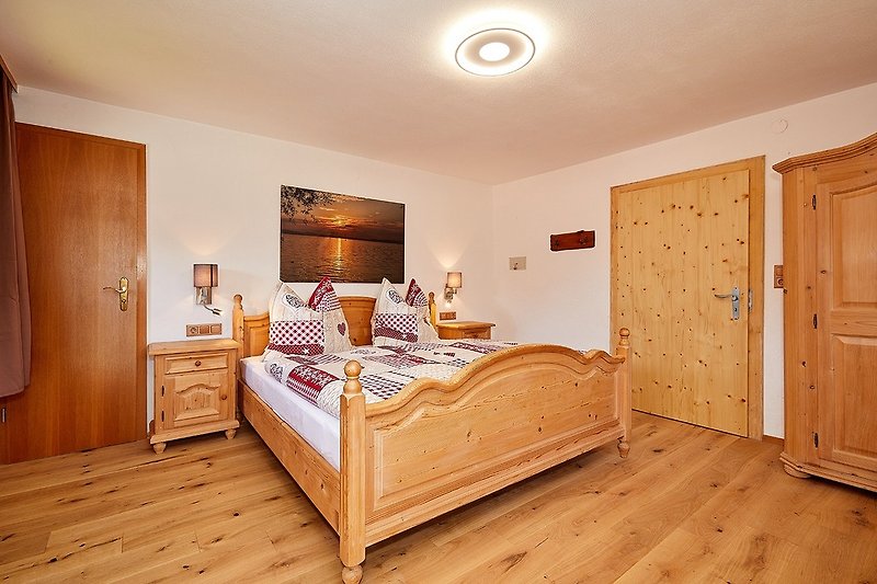 Schlafzimmer 1 OG1