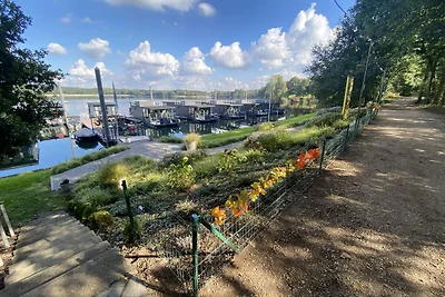 Houseboat Marina Mookerplas 4-6 persons (roof...