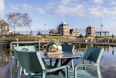 Luxuriöses Hausboot in Lemmer