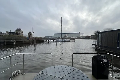 Luxuriöses Hausboot in Lemmer