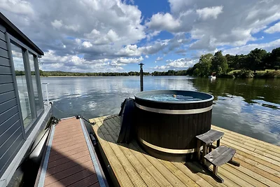 Hausboot miete Hottub