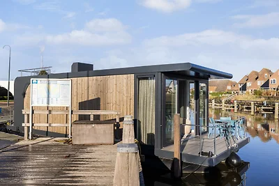 Luxuriöses Hausboot in Lemmer