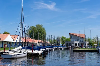 Houseboat Heeg 4 persoons