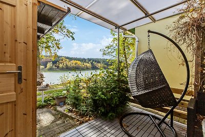 Holiday home by the lake with sauna and cam