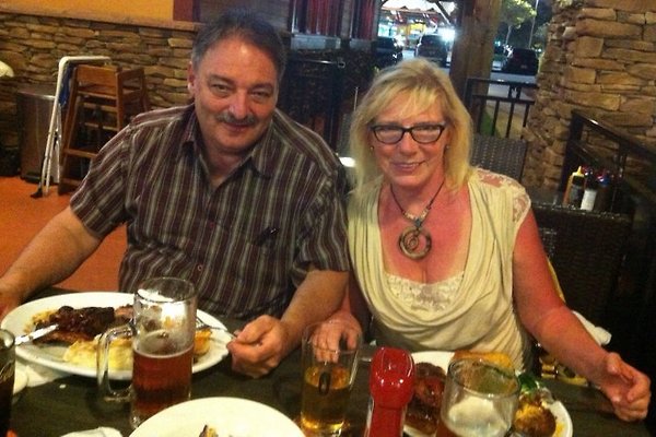 Frau G. Kovacsovics Frau G. Kovacsovics