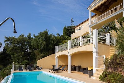 Appartement dans la Villa Monte Carlo