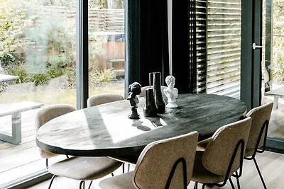 Luxuriöse Familien Wasserlodge + Hot Tub (6p)