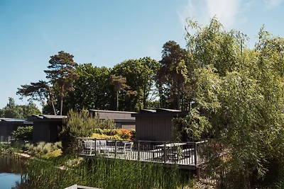 Luxuriöse Familien-Wasserlodge (6p)
