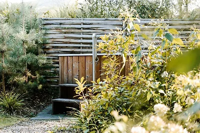 Luxuriöse Familien Wasserlodge + Hot Tub (6p)