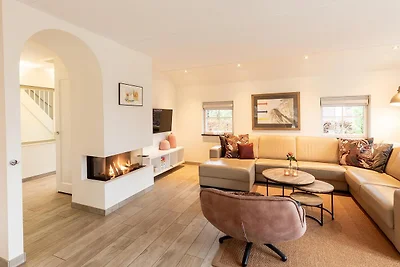 Villa Beukelaer Wellness Plus met Sauna en Wh...