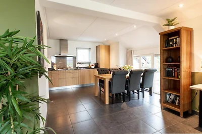 Villa Beukelaer Comfort Plus mit Hot Tub und ...