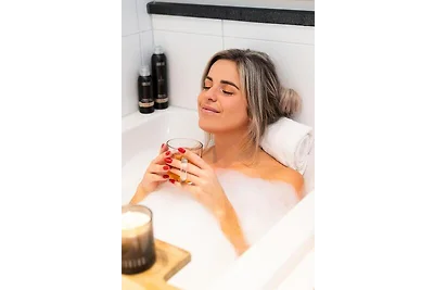 Wellness Lodge met Sauna en Whirlpool | 2...