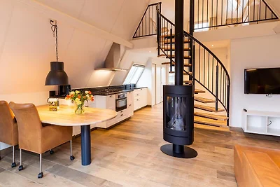 Wellness Lodge met Sauna en Whirlpool | 2...