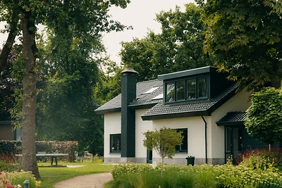 Groepsvilla + Lodges | 24 + 4 personen