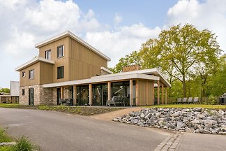 Big Buffalo | 20 Personen