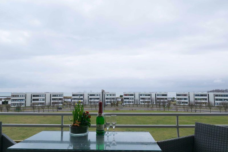 Meerblick vom Balkon der Ferienwohnung am Südstrand von Fehmarn