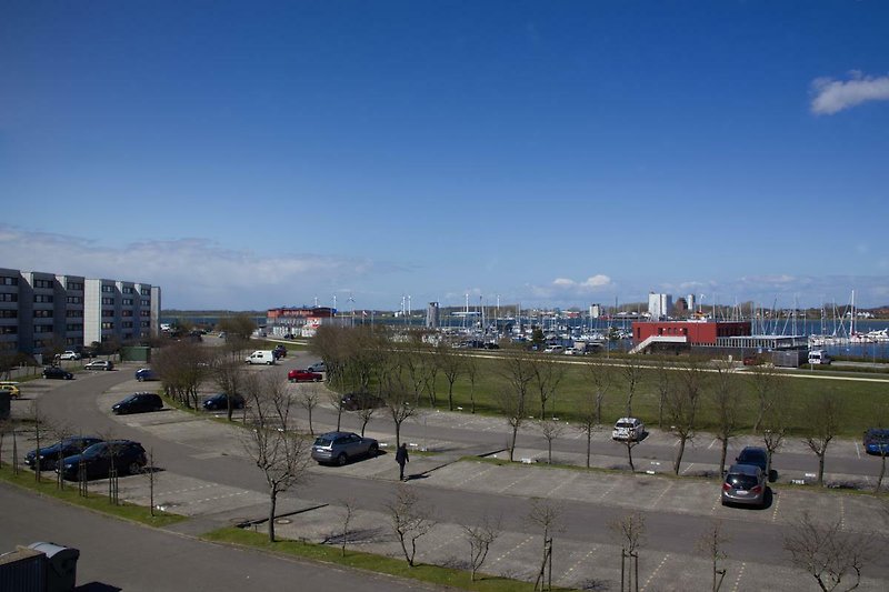 Aussicht aus der Inselblume 45 auf den Yachthafen und Burgstaaken