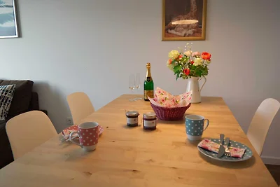 Inselblume 46 - Ferienwohnung in Burg mit Bal...