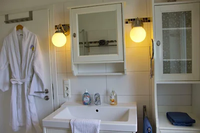 Inselblume 06 - Ferienwohnung mit Kamin an de...