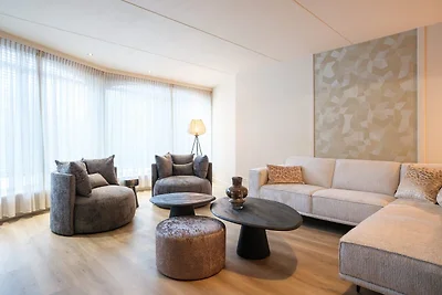 Familienhaus Rheeze mit Whirlpool | 10...
