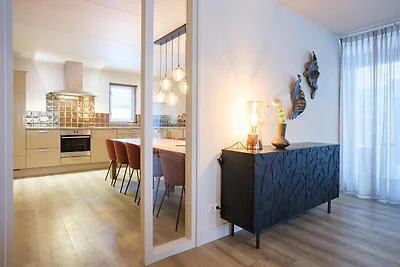 Familienhaus Rheeze mit Whirlpool | 10...