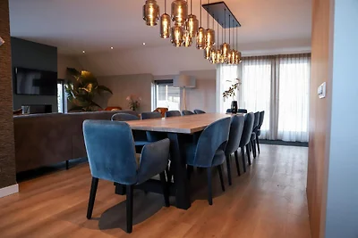 Familienhaus De Rheezermaten mit Whirlpool | ...