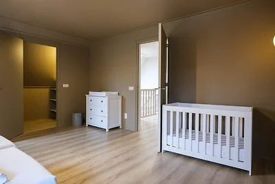 Familienhaus Rheeze mit Whirlpool | 10...