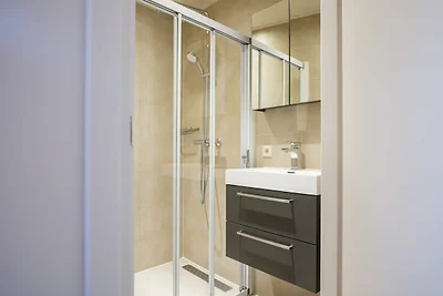 Familienhaus Rheeze mit Whirlpool | 10...