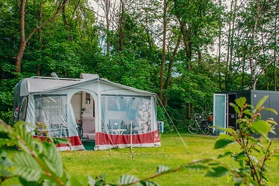 Campingplatz mit eigenem Sanitärgebäude