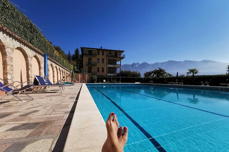 Pool mit Blick auf den Monte Baldo, ein Traum!!!