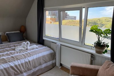 Heerlijke woning bij Strand en duīn